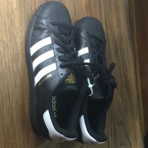Adidas superstar black. Size 8.5 men’s